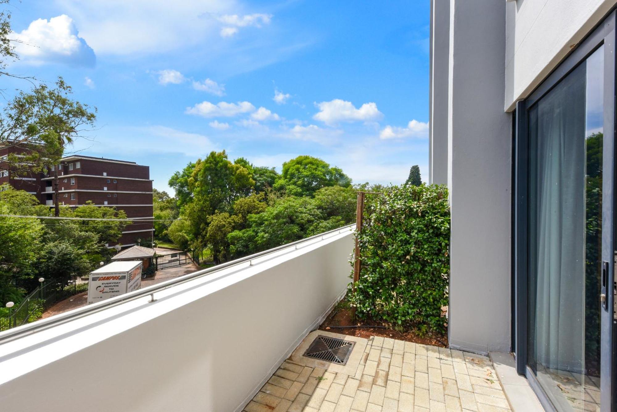 The Regency Apartments Pretoria Bagian luar foto