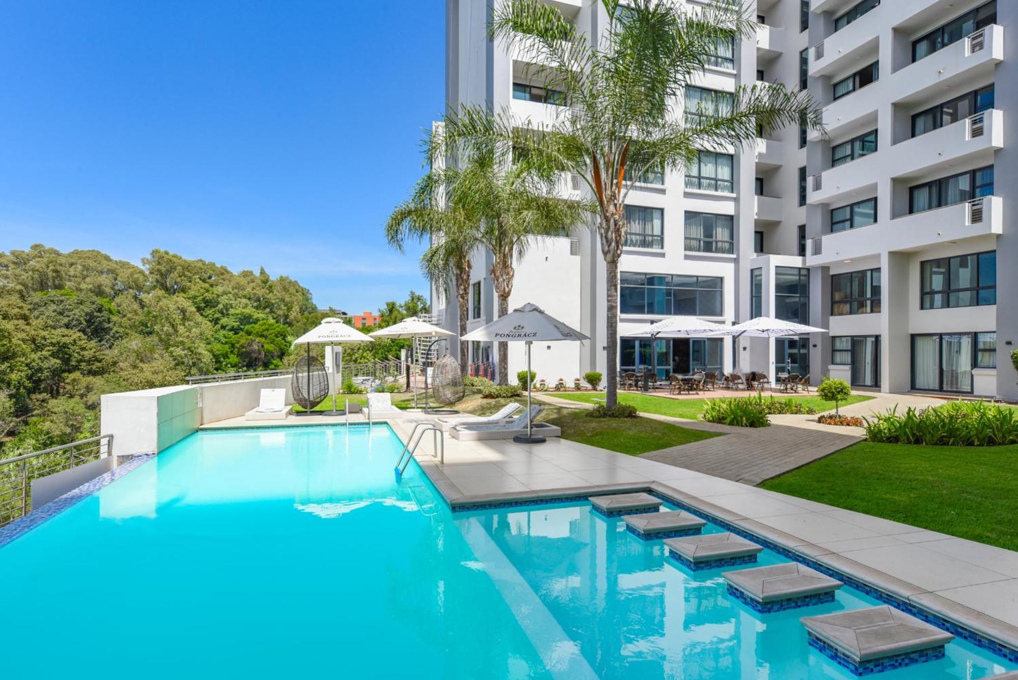 The Regency Apartments Pretoria Bagian luar foto