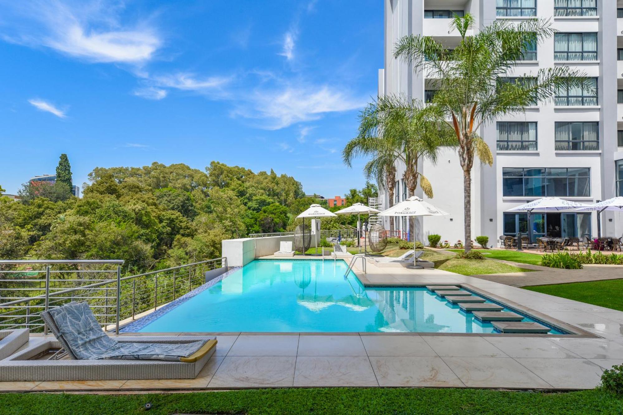 The Regency Apartments Pretoria Bagian luar foto