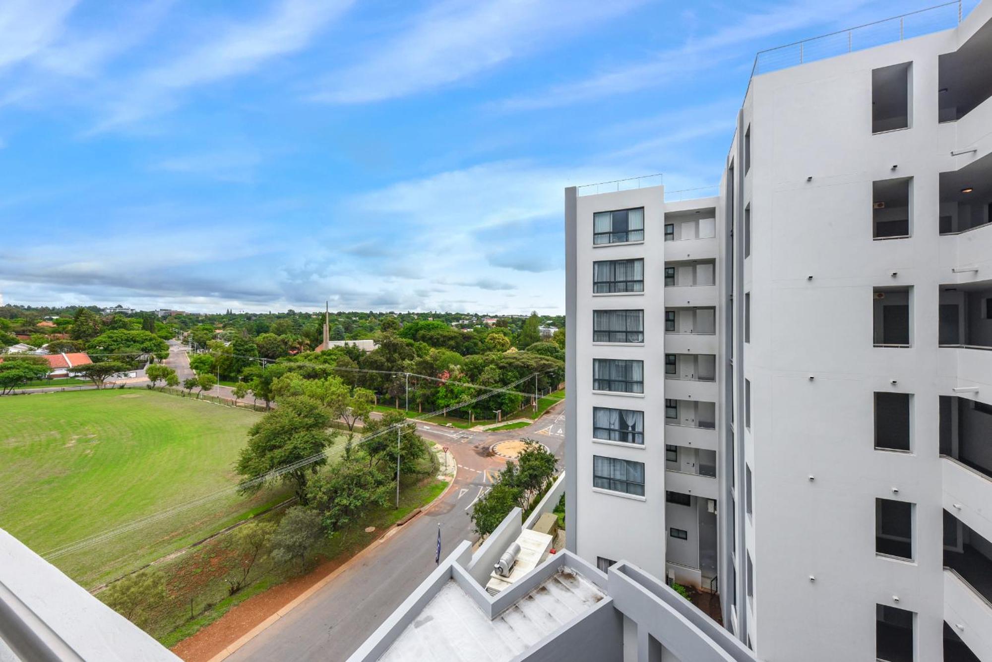 The Regency Apartments Pretoria Bagian luar foto